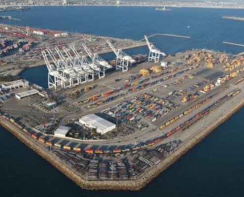 Chabar, porto internazionale sul golfo