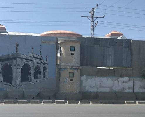 Trompe l'oeil che nascond eil cantiere di restauro del Palazzo Darul Aman