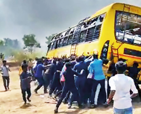 India tribale in rivolta